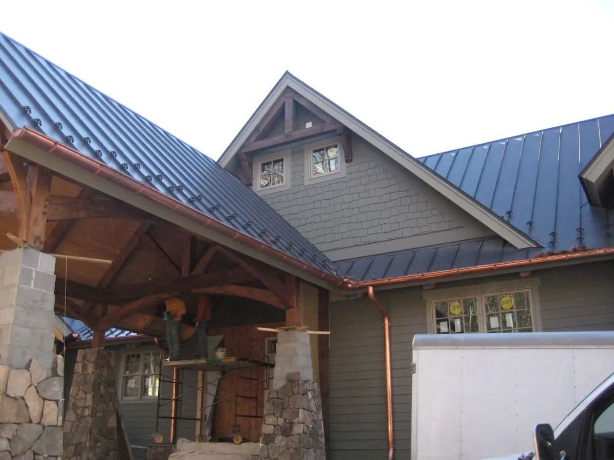 Craftsman Roofing team delivering quality roofing work in Bachman-Northwest Highway